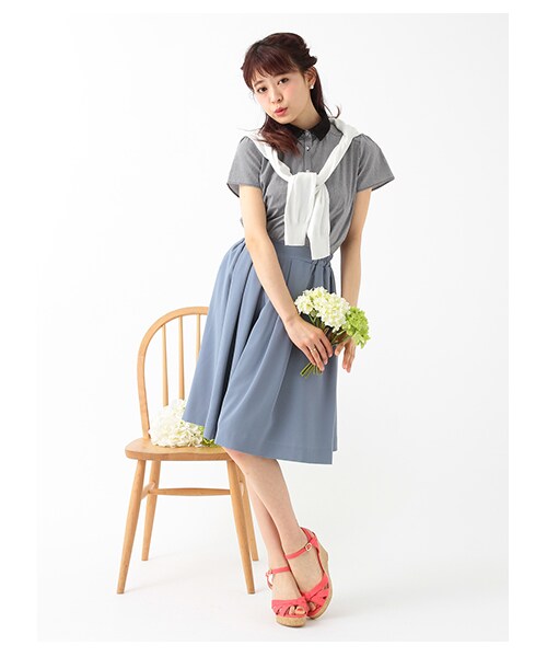 earth music&ecology（アースミュージックアンドエコロジー）の「ミディタックキュロットパンツ（パンツ・レディース・オフホワイト/ブラック/ベージュ/ブルー/ネイビー・F）」の6枚目の写真