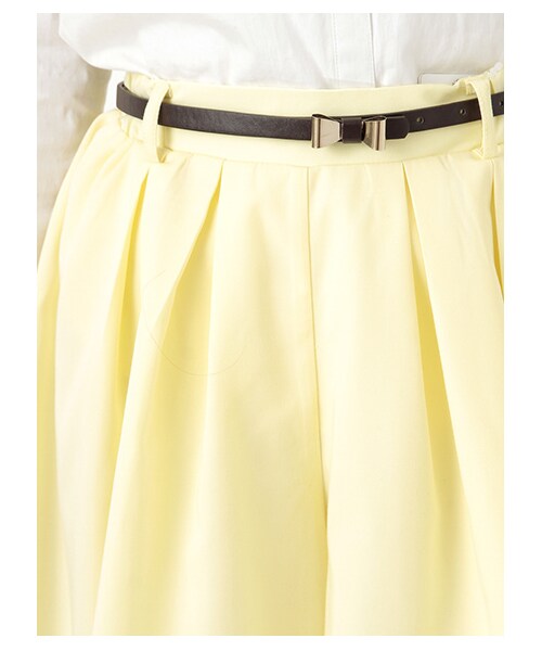 earth music&ecology（アースミュージックアンドエコロジー）の「ベルト付タックキュロットパンツ（パンツ・レディース・ライトピンク/ベージュ/ライトイエロー/ミント/ネイビー・F）」の9枚目の写真