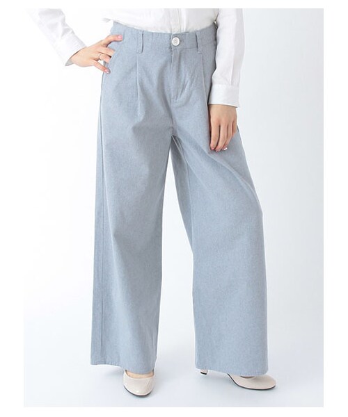 earth music&ecology(アースミュージックアンドエコロジー)の「バギーパンツ(パンツ・レディース・オフホワイト/ブルー/ネイビー/ストライプ・S/M)」の2枚目の写真