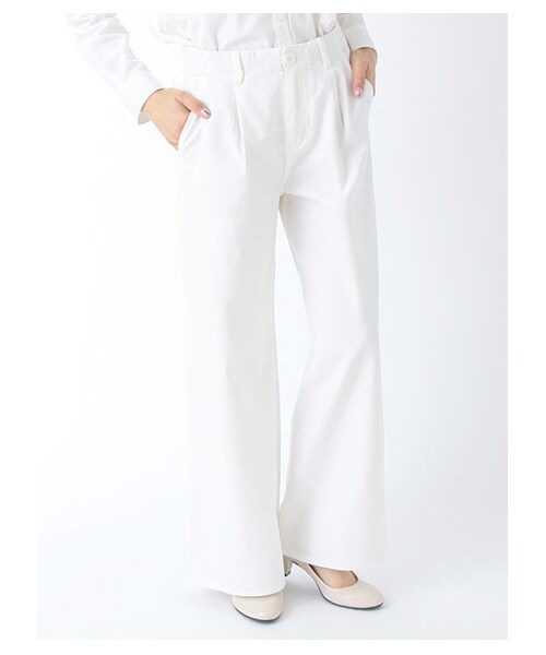 earth music&ecology(アースミュージックアンドエコロジー)の「バギーパンツ(パンツ・レディース・オフホワイト/ブルー/ネイビー/ストライプ・S/M)」の1枚目の写真