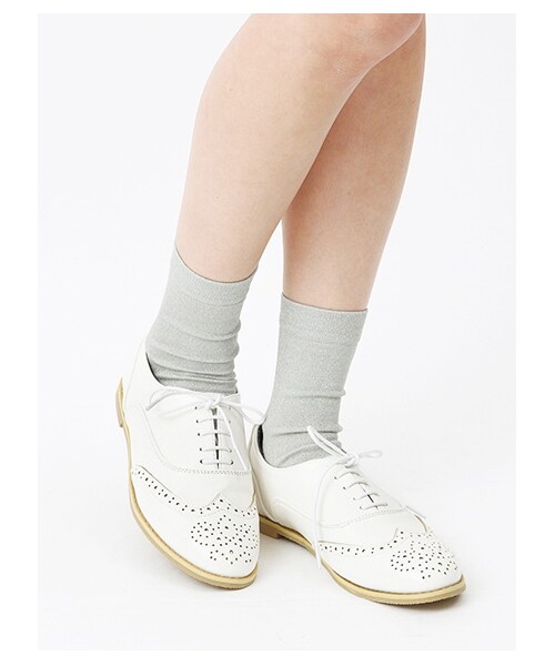 earth music&ecology（アースミュージックアンドエコロジー）の「ウィングチップシューズ（シューズ・レディース・オフホワイト/ブラック/ブラウン・23cm/23.5cm/24cm/24.5cm）」の11枚目の写真