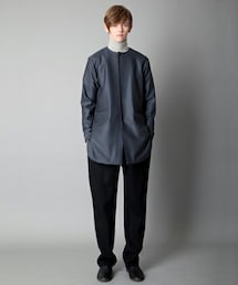 ETHOSENS（エトセンス）の「シャイニーノーカラーシャツ