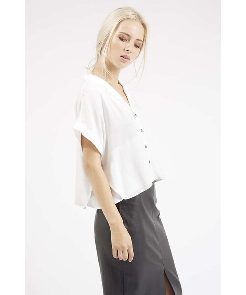 TOPSHOP(トップショップ)の「Slouchy short sleeve shirt(シャツ/ブラウス・レディース・White・4/6/8/10/12)」の2枚目の写真