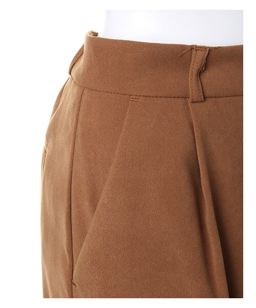 INGNI（イング）の「スウェードガウチョ／パンツ（パンツ・レディース・ｸﾛ/ﾍﾞｰｼﾞｭ/ｷｬﾒﾙ・M）」の4枚目の写真