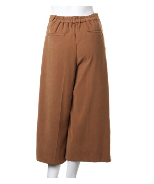 INGNI（イング）の「スウェードガウチョ／パンツ（パンツ・レディース・ｸﾛ/ﾍﾞｰｼﾞｭ/ｷｬﾒﾙ・M）」の2枚目の写真