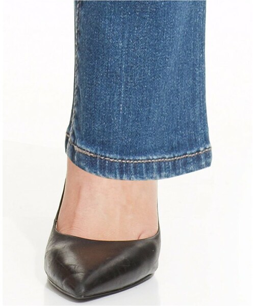 Levi's(リーバイス)の「Levi's® 525 Perfect-Waist Straight-Leg Jeans, Golden Coast Wash(デニムパンツ・レディース・Golden Coast・4M/4S/6M/6S/8M/8S/10M/10S/12M/12S/14M/14S/16M/16S)」の5枚目の写真