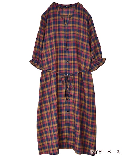w closet（ダブルクローゼット）の「チェック柄ガウン（ジャケット/アウター・レディース・ネイビーベース/ブラックベース・FREE）」の2枚目の写真