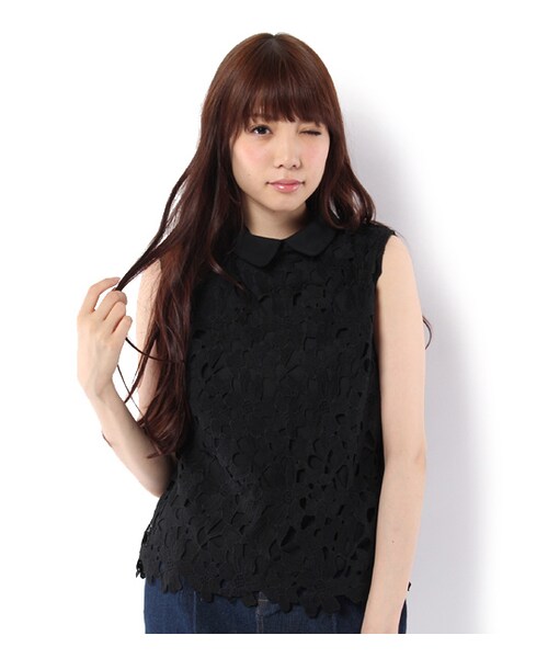 PAGEBOY（ページボーイ）の「パールネックレス付アイレットレースブラウス（トップス・レディース・オフホワイト/ブラック）」の11枚目の写真