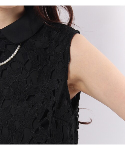 PAGEBOY（ページボーイ）の「パールネックレス付アイレットレースブラウス（トップス・レディース・オフホワイト/ブラック）」の7枚目の写真