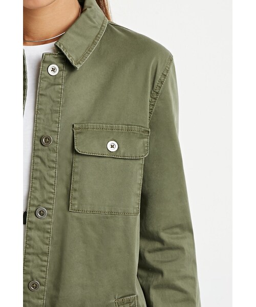 FOREVER 21（フォーエバー トゥエンティーワン）の「カラーボタンダウンジャケット（ジャケット/アウター・レディース・OLIVE・Small/Medium/Large）」の3枚目の写真