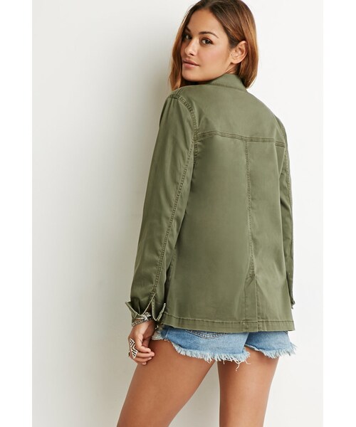 FOREVER 21（フォーエバー トゥエンティーワン）の「カラーボタンダウンジャケット（ジャケット/アウター・レディース・OLIVE・Small/Medium/Large）」の4枚目の写真