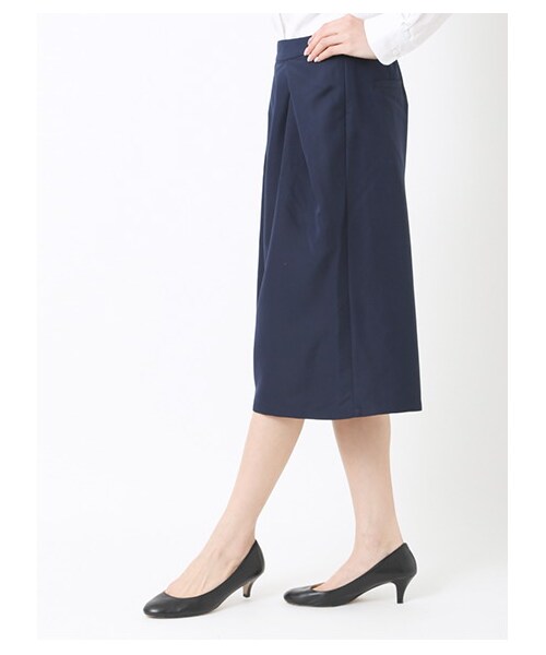 E hyphen world gallery(イーハイフンワールドギャラリー)の「タックミモレ丈パンツ(パンツ・レディース・ピンク/ベージュ/ネイビー・F)」の5枚目の写真