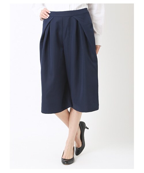 E hyphen world gallery(イーハイフンワールドギャラリー)の「タックミモレ丈パンツ(パンツ・レディース・ピンク/ベージュ/ネイビー・F)」の4枚目の写真