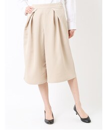 E hyphen world gallery | タックミモレ丈パンツ(パンツ)