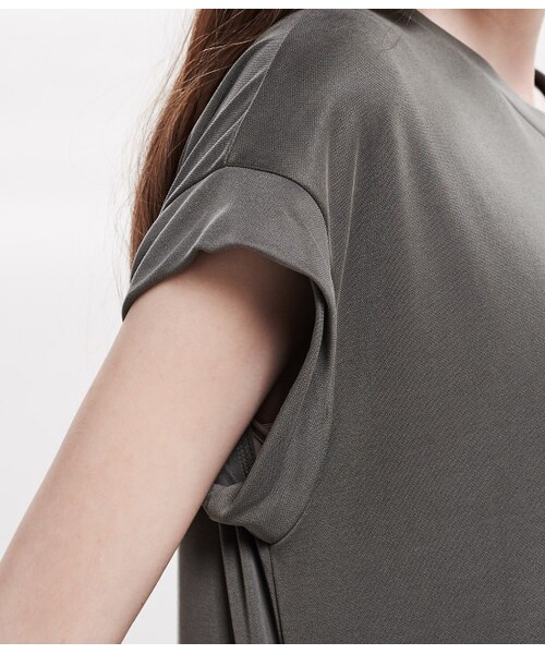VIS（ビス）の「とろみシンプルカットワンピース（ワンピース/ドレス・レディース・スミクロ/キャメル/カーキ・M）」の8枚目の写真