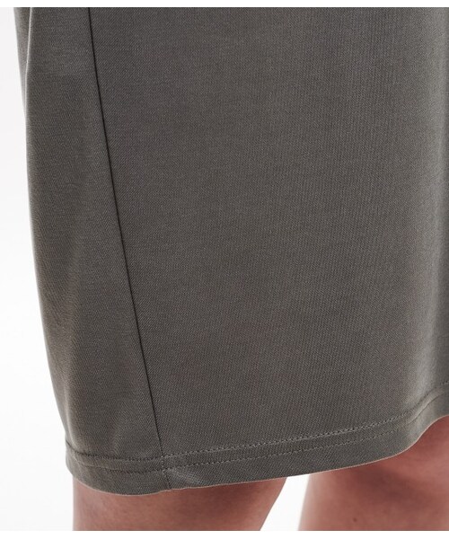 VIS（ビス）の「とろみシンプルカットワンピース（ワンピース/ドレス・レディース・スミクロ/キャメル/カーキ・M）」の10枚目の写真