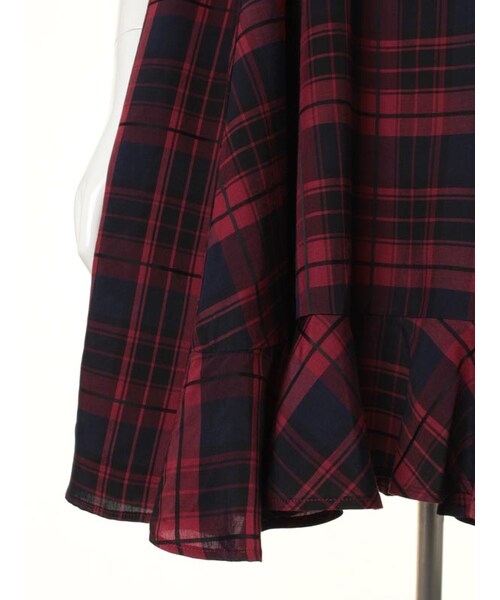 31 Sons de mode（トランテアン　ソン　ドゥ　モード）の「チェックティアードノースリワンピース（ワンピース/ドレス・レディース・レッド/グリーン・36）」の10枚目の写真