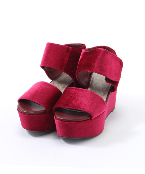 PAGEBOY（ページボーイ）の「【POINT×10】【PAGEBOY】ベルトウェッジサンダル（シューズ・レディース・ブラック/ベージュ/ピンク）」の3枚目の写真