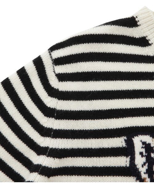 Maison Kitsune（メゾンキツネ）の「Fox Head St Sweater（トップス・メンズ・ブラック・XS/S/M/L）」の5枚目の写真