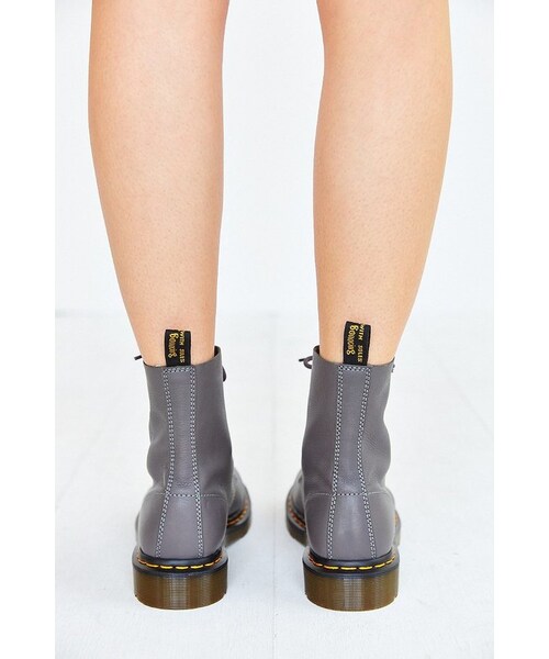 Dr. Martens（ドクターマーチン）の「Dr. Martens Pascal 8-Eye Boot（ブーツ・レディース・Gray/Blue・6/7/8/9/10）」の9枚目の写真