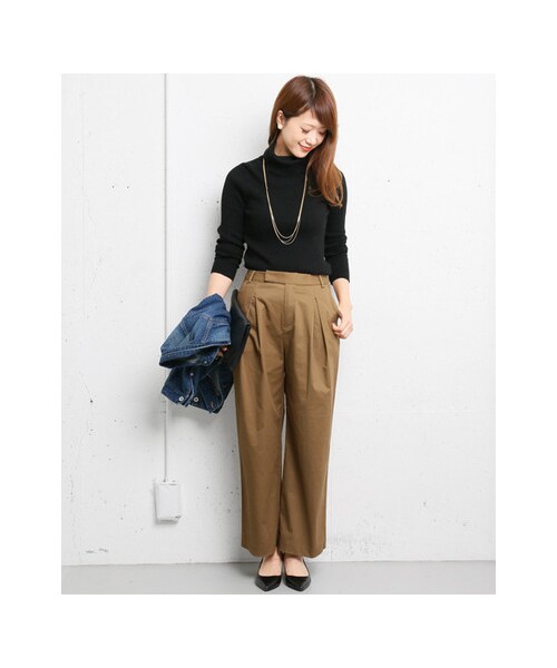 URBAN RESEARCH DOORS（アーバンリサーチドアーズ）の「コットンタックワイドパンツ（パンツ・レディース・OFF WHITE/BLACK/BEIGE・36/38/40）」の11枚目の写真