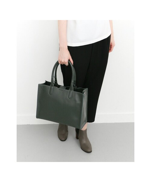 KBF（ケイビーエフ）の「スクエアーハンドバッグ（L）（バッグ・レディース・D/GREEN/L/BEIGE・L）」の4枚目の写真