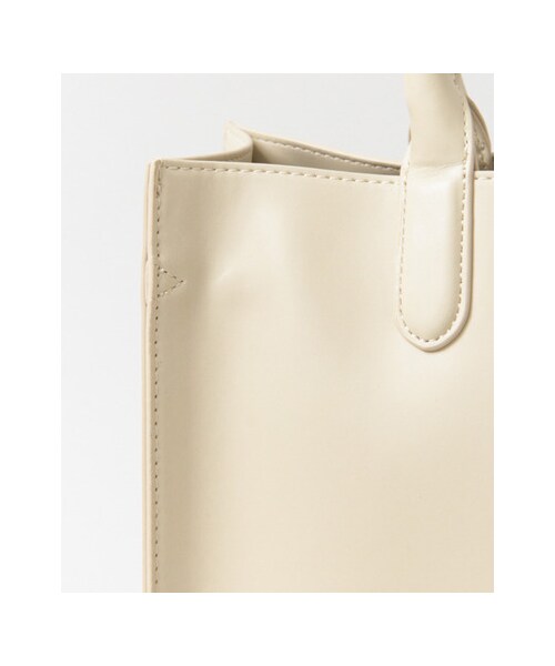 KBF（ケイビーエフ）の「スクエアーハンドバッグ（L）（バッグ・レディース・D/GREEN/L/BEIGE・L）」の9枚目の写真