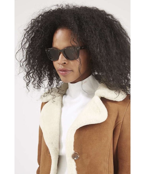 Ray-Ban(レイバン)の「Ray-ban **folding wayfarer(サングラス・レディース・Brown・ONE)」の3枚目の写真