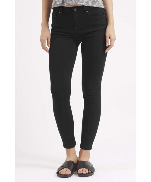 TOPSHOP(トップショップ)の「Petite black jamie jeans(デニムパンツ・レディース・Black・W2428/W2528/W2628/W2828/W3028/W3228)」の4枚目の写真