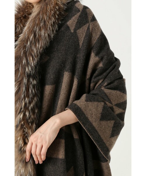 ✴︎美品✴︎Deuxieme Classe BAZAR DELUXEストール Deuxieme Classe（ドゥーズィエムクラス）の「BAZAR DELUXE ファーツキ