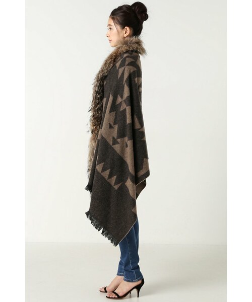 ✴︎美品✴︎Deuxieme Classe BAZAR DELUXEストール Deuxieme Classe（ドゥーズィエムクラス）の「BAZAR DELUXE ファーツキ