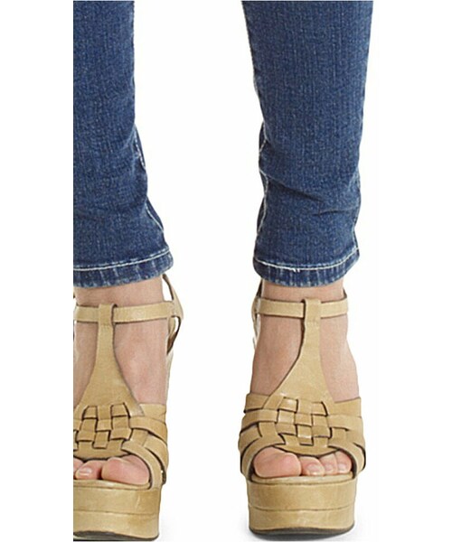 Levi's（リーバイス）の「Levi's® Juniors' 535 Skinny Leggings, Medium Wash（アンダーウェア・レディース・Blue・0/1）」の2枚目の写真