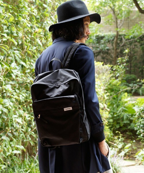 ADAM PATEK（アダムパテック）の「【16S/S 先行予約】ADAM PATEK/スクエアNYLON RYCK（バックパック/リュック・メンズ・ホワイト/ブラック・FREE）」の4枚目の写真