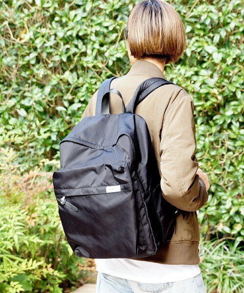 ADAM PATEK（アダムパテック）の「【16S/S 先行予約】ADAM PATEK/スクエアNYLON RYCK（バックパック/リュック・メンズ・ホワイト/ブラック・FREE）」の6枚目の写真