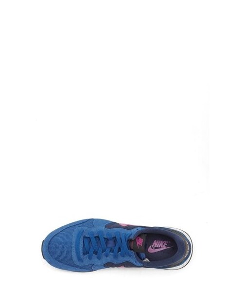 NIKE(ナイキ)の「Nike 'Internationalist' Sneaker (Women)(スニーカー・レディース・Gray/Silver/Red/Purple・10 M/10.5 M/11 M/12 M/5 M/5.5 M/6 M/6.5 M/7 M/7.5 M/8 M/8.5 M/9 M/9.5 M)」の6枚目の写真