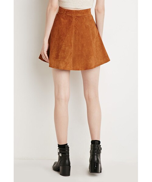 FOREVER 21（フォーエバー トゥエンティーワン）の「FOREVER 21 Buttoned Suede Skirt（スカート・レディース・Red/Black/Brown・X-Small/Small/Medium/Large）」の16枚目の写真