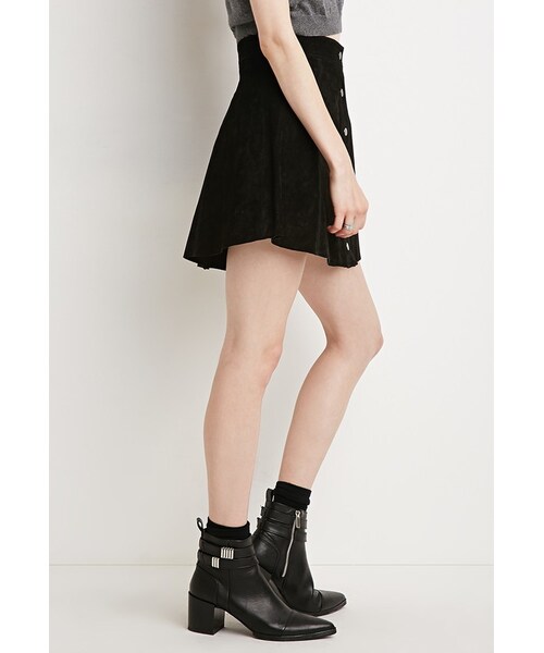 FOREVER 21（フォーエバー トゥエンティーワン）の「FOREVER 21 Buttoned Suede Skirt（スカート・レディース・Red/Black/Brown・X-Small/Small/Medium/Large）」の15枚目の写真
