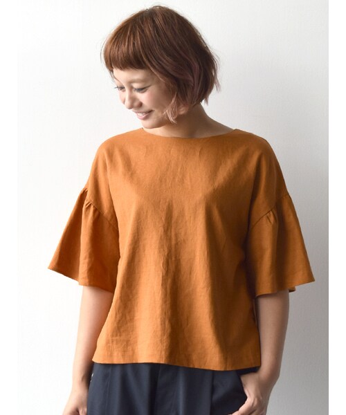 w closet(ダブルクローゼット)の「フレア袖後ろ開きブラウス(トップス・レディース・オレンジ/レッド/ブラック・FREE)」の4枚目の写真