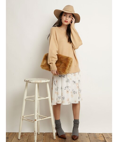 MERCURYDUO（マーキュリーデュオ）の「【GDS】 フェイクファー折り返しクラッチBAG（バッグ・レディース・オフホワイト/ライトグレー/ミントグリーン/キャメル・F(折ってある状態)）」の7枚目の写真