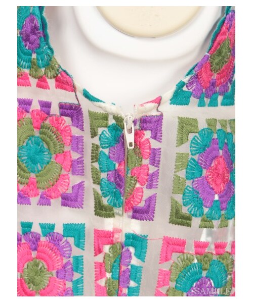 LILY BROWN（リリーブラウン）の「フォークロア刺繍トップス（タンクトップ・レディース・BLU/GRN/BLK・F）」の9枚目の写真