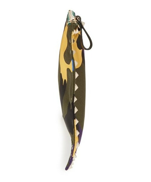 VALENTINO(ヴァレンティノ)の「Valentino Camo Print Nylon Pouch(クラッチバッグ・レディース・Multi Color/ Smeraldo・One Size)」の4枚目の写真