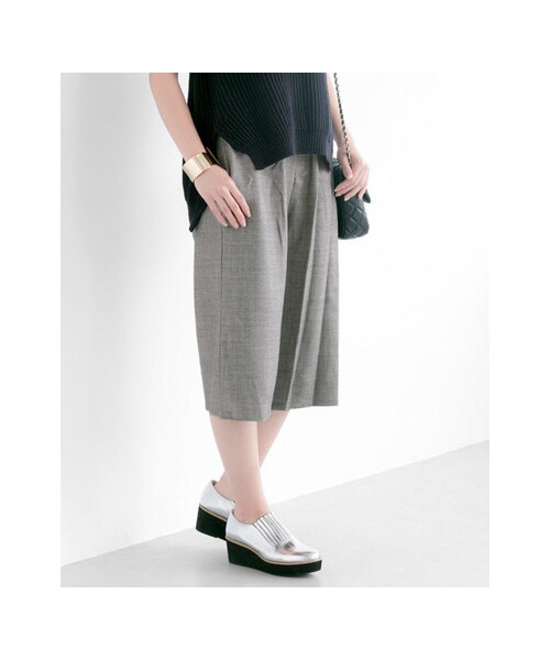 URBAN RESEARCH（アーバンリサーチ）の「W/Ryギャザーガウチョパンツ（パンツ・レディース・GREY/BLACK・FREE）」の3枚目の写真