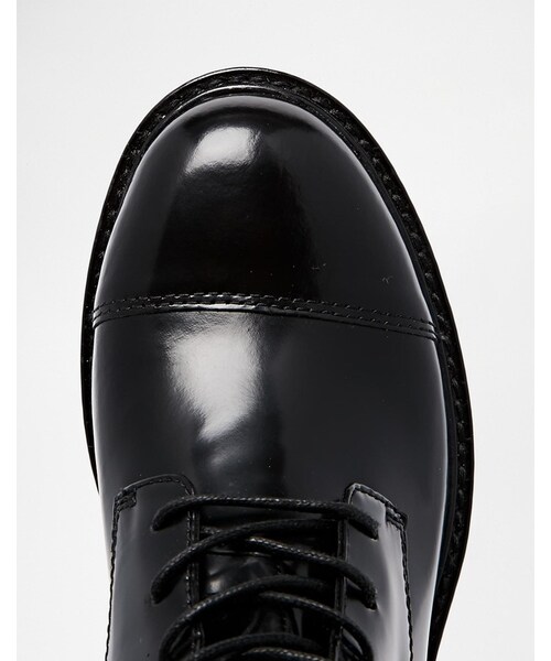 VAGABOND（ヴァガボンド）の「Vagabond Kenova Lace Up Black Polished Leather Ankle Boots（ブーツ・レディース・Black・US 10/US 11/US 6/US 7/US 8/US 9）」の3枚目の写真