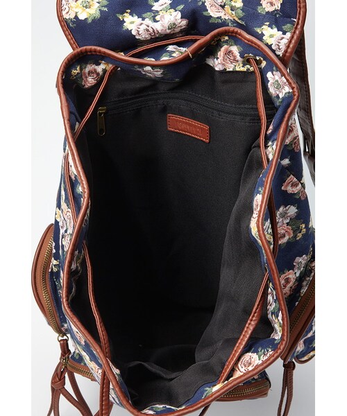 FOREVER 21(フォーエバー トゥエンティーワン)の「FOREVER 21 Floral Canvas Backpack(バックパック/リュック・レディース・Black/Purple・One size)」の4枚目の写真