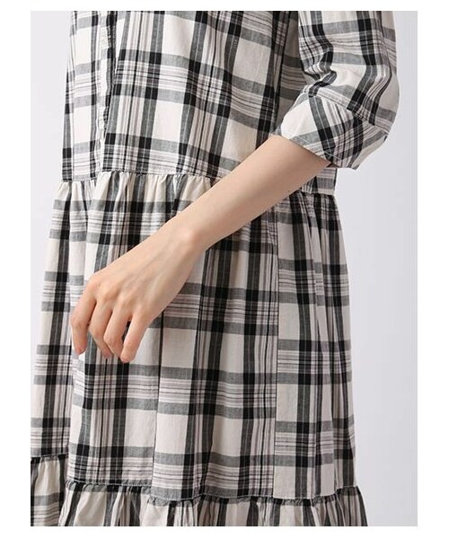 Green Parks fuuwa(グリーンパークスフーワ)の「・Aチェックマキシワンピース(ワンピース/ドレス・ブラック/レッド/ネイビー・F)」の9枚目の写真