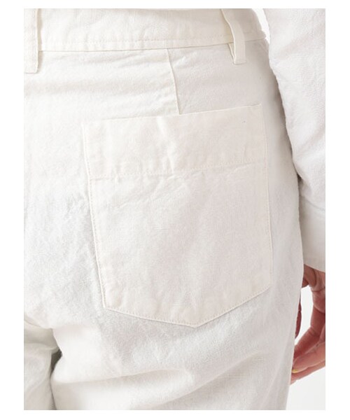 Samansa Mos2(サマンサ モスモス)の「綿麻テーパードパンツ 1401463-22-11-12(パンツ・オフホワイト/ベージュ/カーキ/ネイビー・M/L)」の8枚目の写真