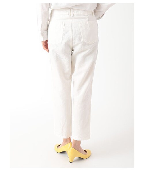 Samansa Mos2(サマンサ モスモス)の「綿麻テーパードパンツ 1401463-22-11-12(パンツ・オフホワイト/ベージュ/カーキ/ネイビー・M/L)」の7枚目の写真