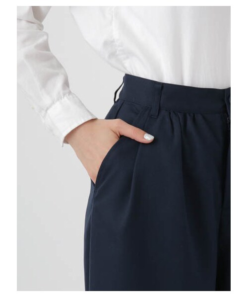 E hyphen world gallery（イーハイフンワールドギャラリー）の「・TRタックギャザーワイドパンツ（パンツ・ライトグレー/ブラック/ネイビー・F）」の8枚目の写真