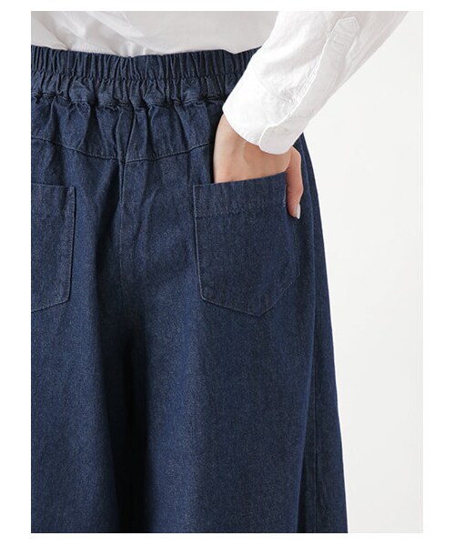 E hyphen world gallery（イーハイフンワールドギャラリー）の「【Special Price】・ラップクロップドデニムワイドパンツ（パンツ・インディゴ/ライトインディゴ・F）」の7枚目の写真