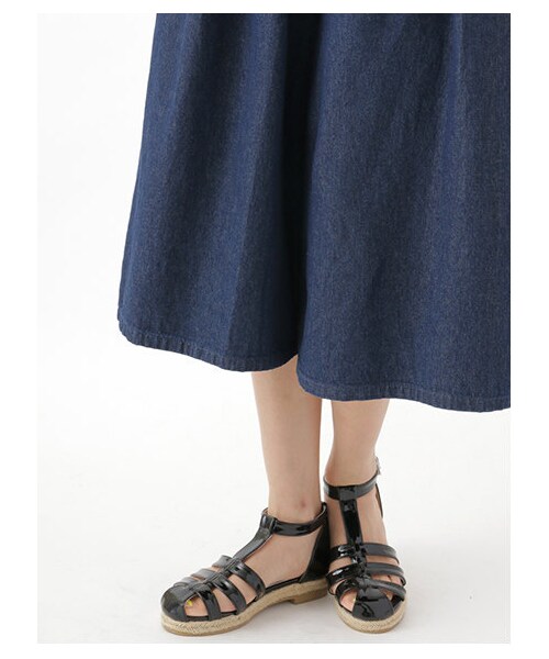 E hyphen world gallery（イーハイフンワールドギャラリー）の「【Special Price】・ラップクロップドデニムワイドパンツ（パンツ・インディゴ/ライトインディゴ・F）」の8枚目の写真